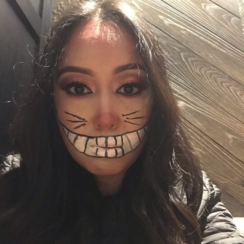 Meet your Posher, Dee